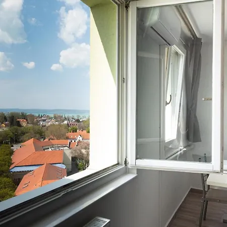Napfényes, Panorámás Apartman, Belvárosában *