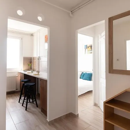 Napfényes, Panorámás Apartman, Belvárosában *